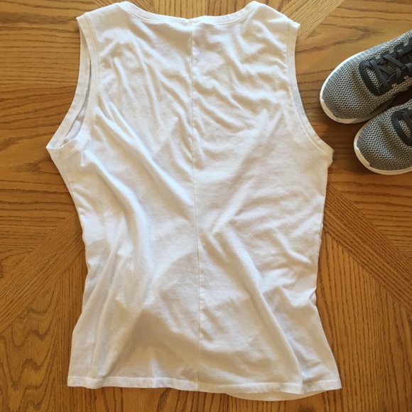 Fabletics Front Tie Knot Exercise Tank - Picture 8 of 8